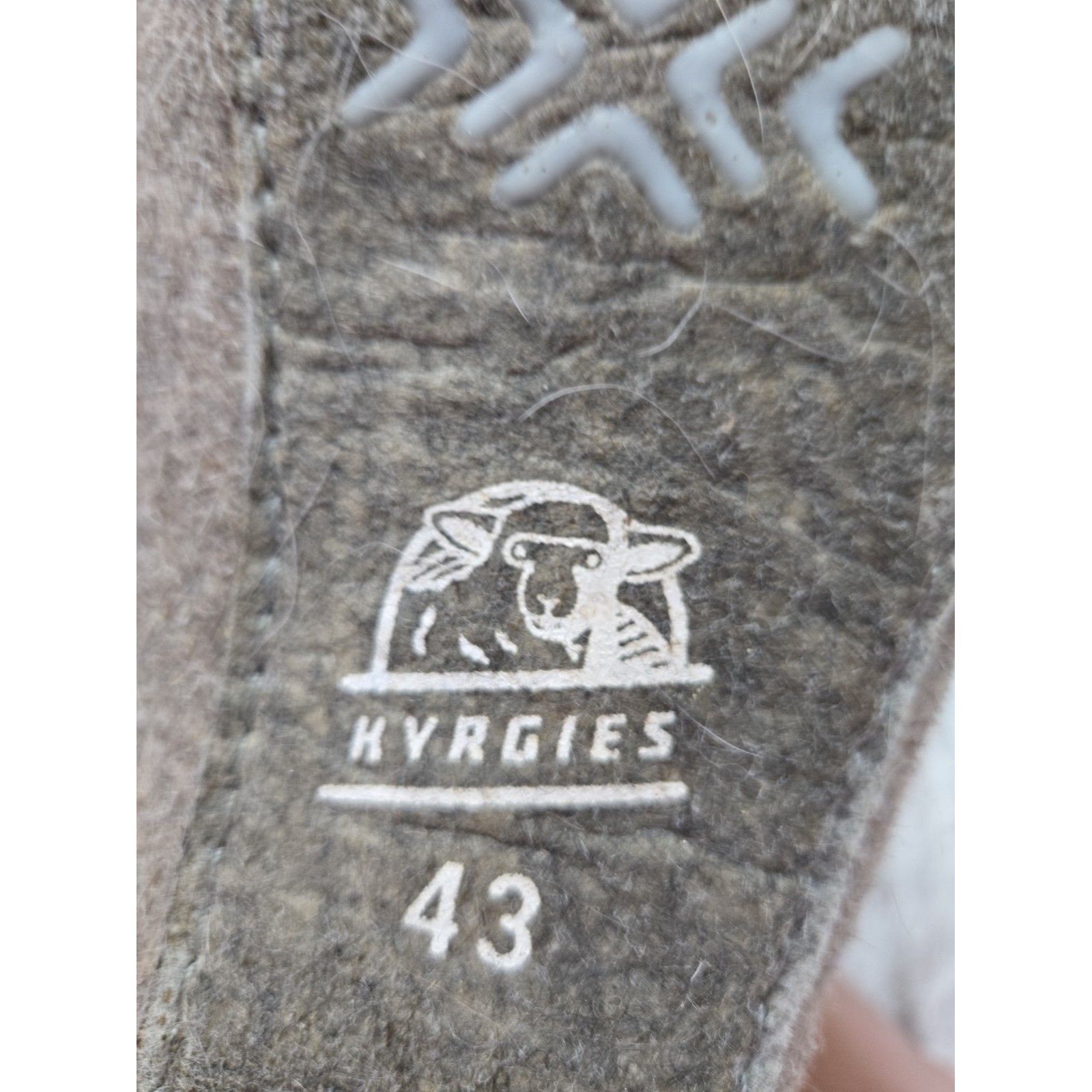 Kyrgies 100% Wool Slip-On Slippers Men's Size 9.5 / 10 — image 8 of 8